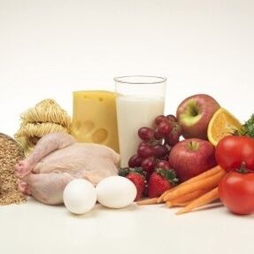 altı yapraklı diyette proteinli yiyecekler ve meyveler